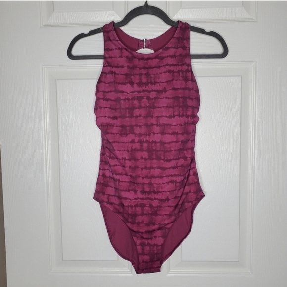 Athleta Maldives Purple Plum Tie Dye Printed Cut Out One Piece Swimsuit - Picture 3 of 9